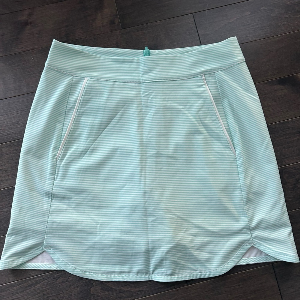 Vineyard Vines women’s golf skirt